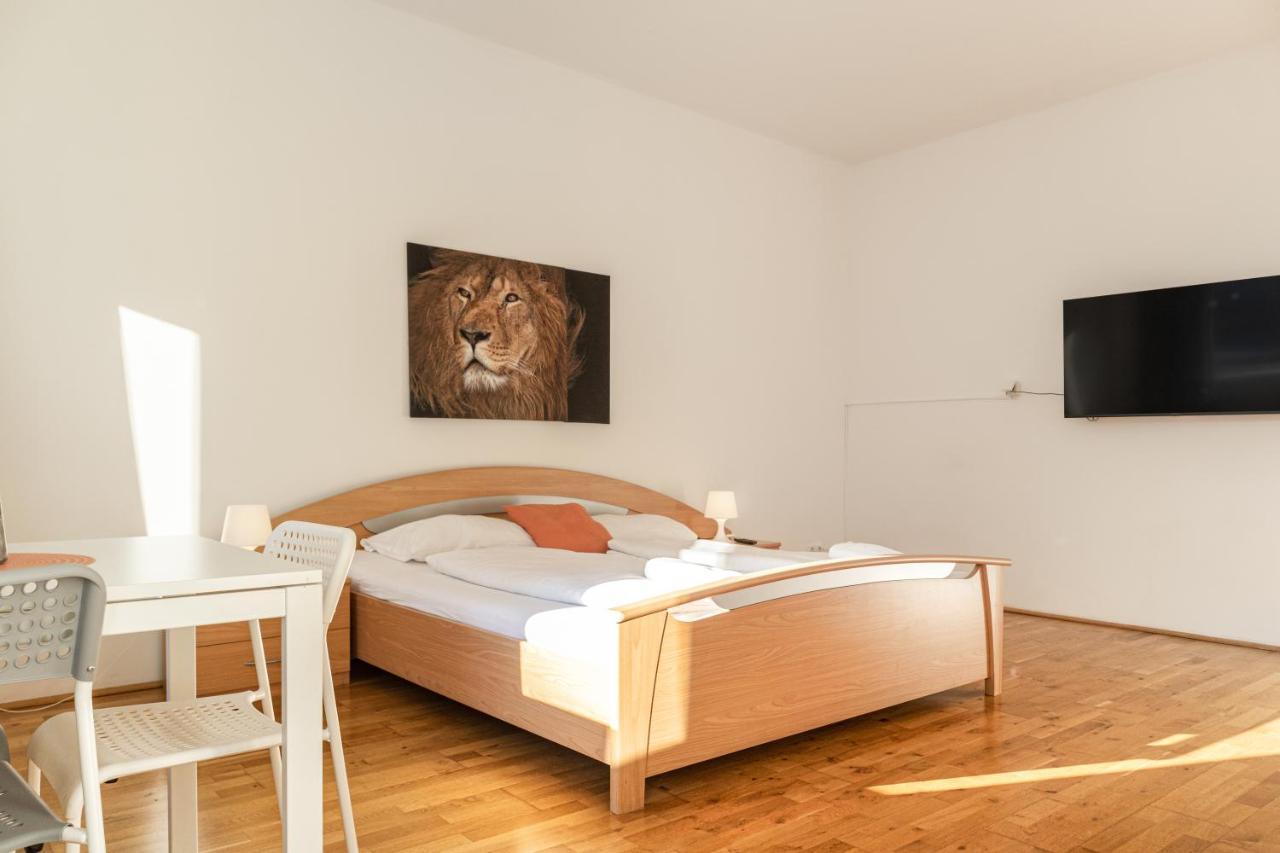 Comfortable 3Br Shared Apart. - Suitable For Long Stays Вена Экстерьер фото